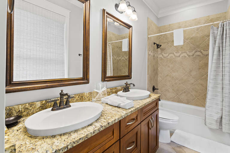 Seabiscuit Guest Bathroom