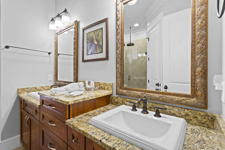 Seabiscuit Master Bathroom