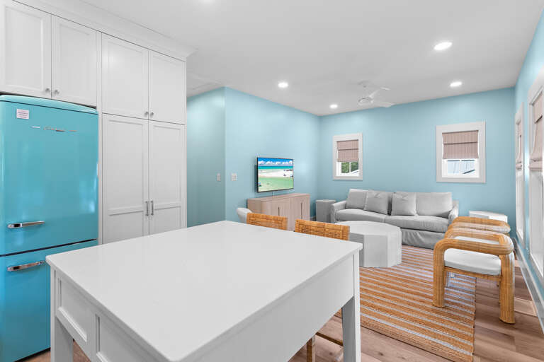 Just Beachy Guest House Kitchen Alt