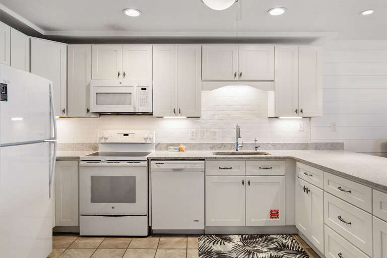 22-Sunseekers-4-Kitchen-Alt