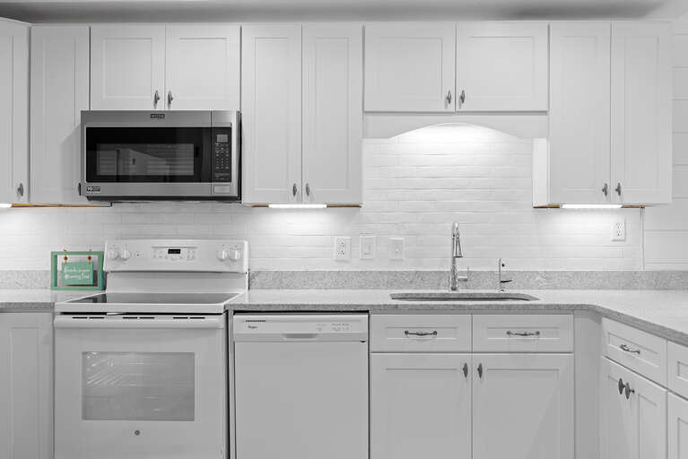 Sunseekers 4 Kitchen Alt