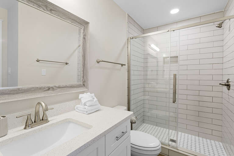 23-Lone-Star-Primary-Bathroom