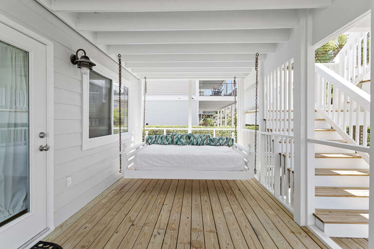 23-Lone-Star-Swing-Bed