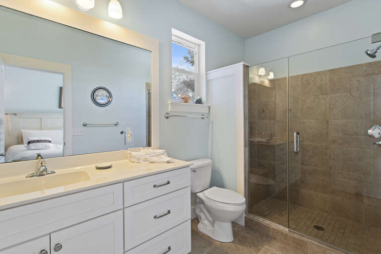 24-Grayton-Sea-Glass-Guest-Bathroom