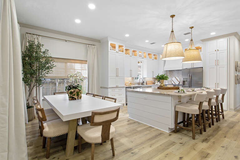 24-Shangri-La-at-Grayton-Dining