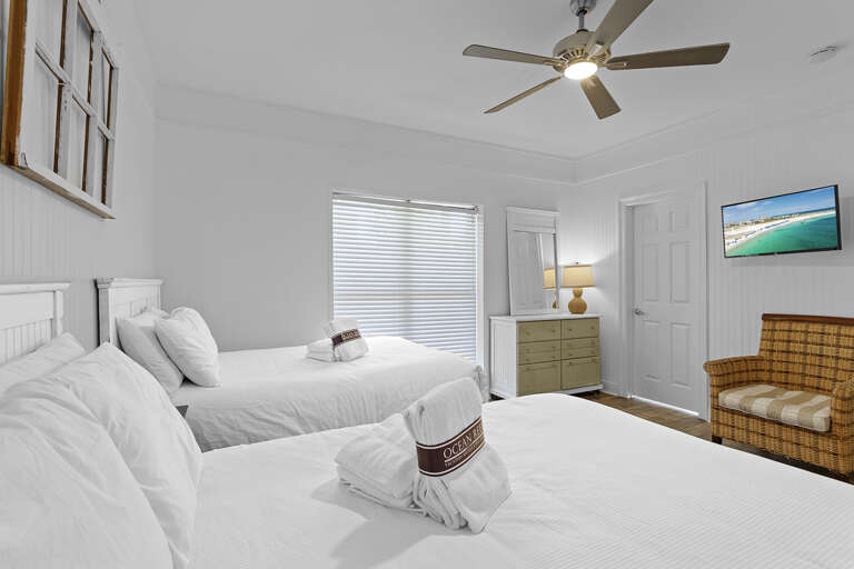 Sunny Daze Guest Bedroom 4