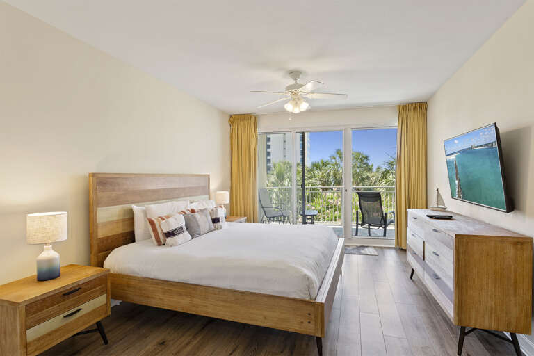 22-Sterling-Shores-203-Master-Bed
