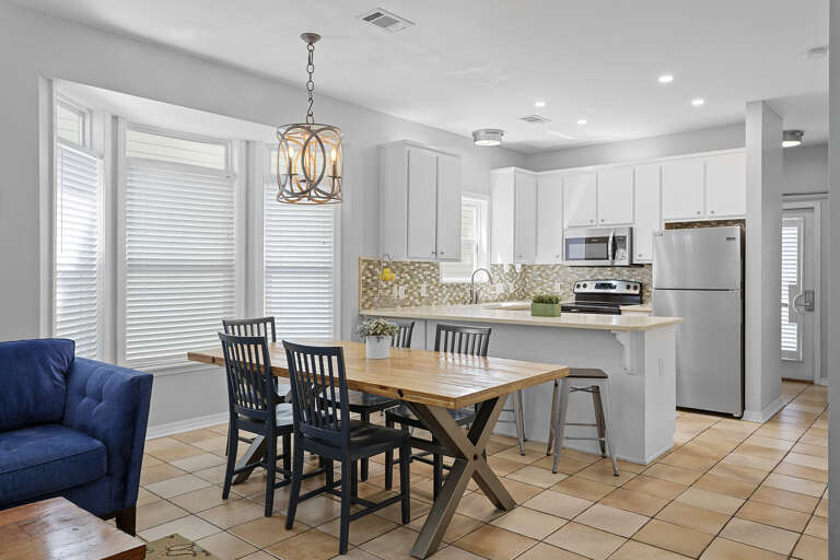 Key Lime Cottage Dining Room