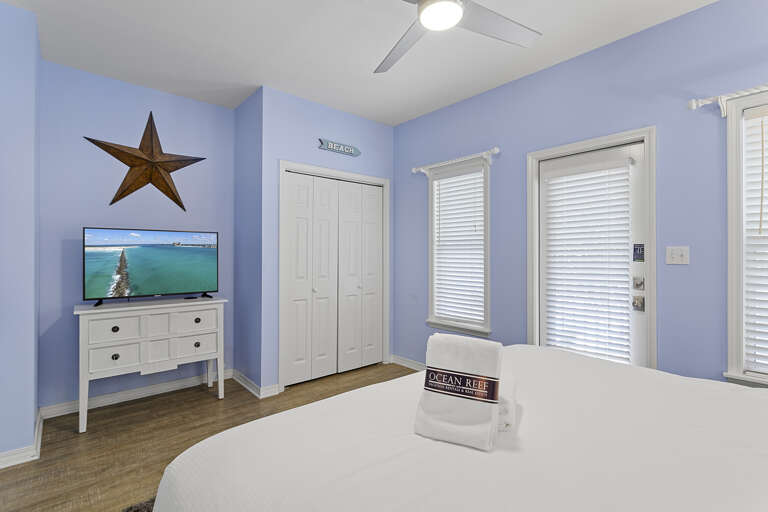 Key Lime Cottage Master Bedroom Alt
