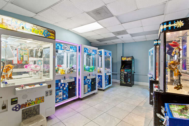 22-Pelican-Beach-Resort-Arcade