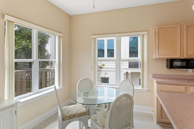 Happy Days Guest House Dining Room