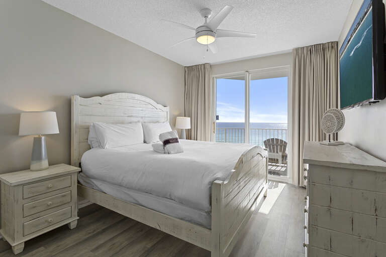 23-Majestic-Sun-504A-Primary-Bedroom 23-Majestic-Sun-504A-Primary-Bedroom