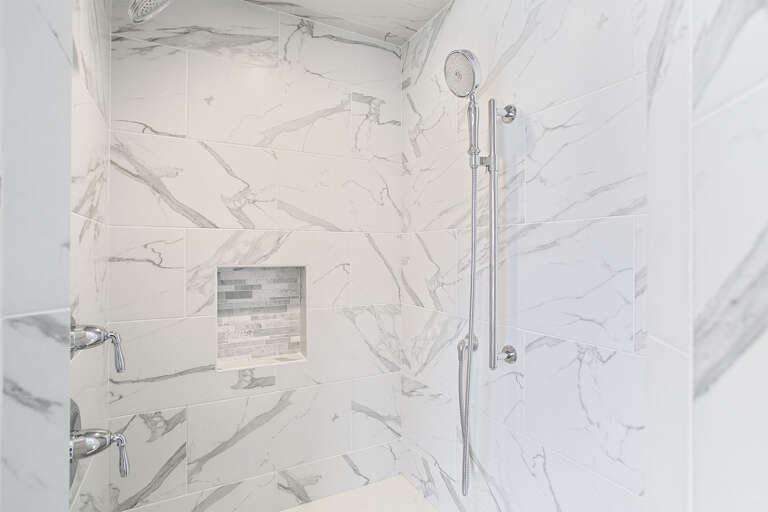 21-Off-The-Hook-Master-Shower