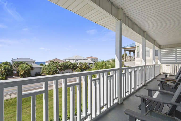 22-Blue-Water-Escape-Balcony