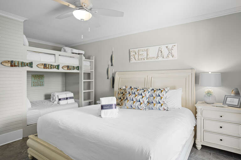 23-Blue-Water-Escape-Guest-Bedroom-3-Alt