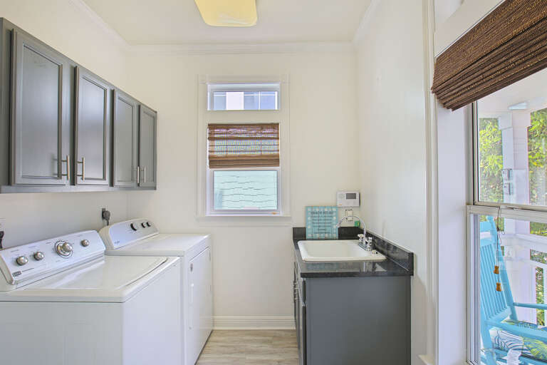 20-Anchor-Pointe-Laundry