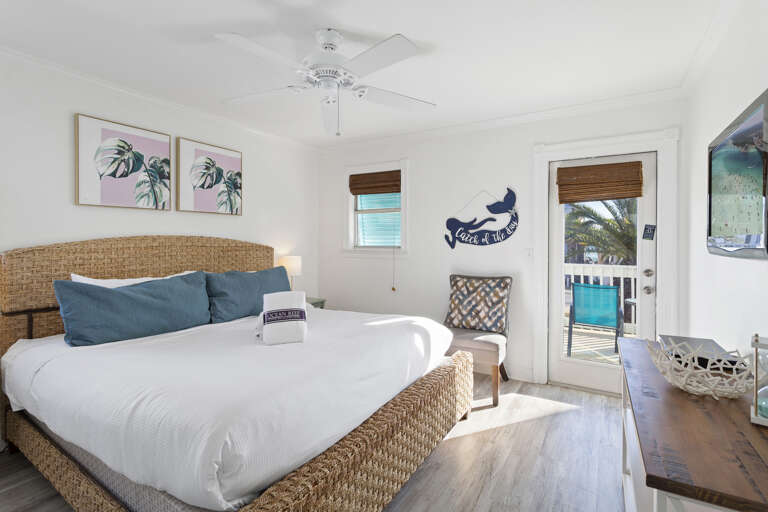 23-Anchor-Pointe-Bedroom-2