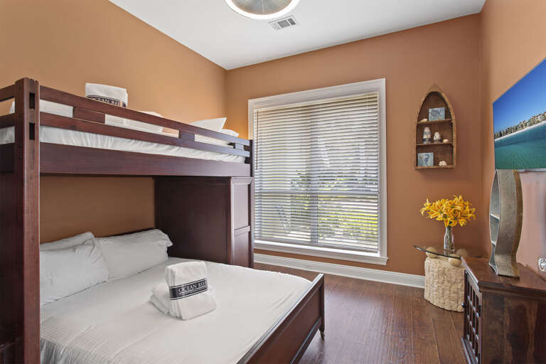 22-Saltwater-Sisters-Bunk-Room