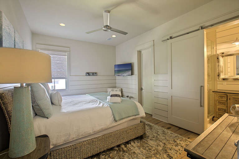 19-All-Is-Grayt-Guest-Bed-3