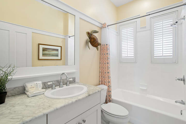 Aqua Guest Bathroom 1 Aqua Guest Bathroom 1