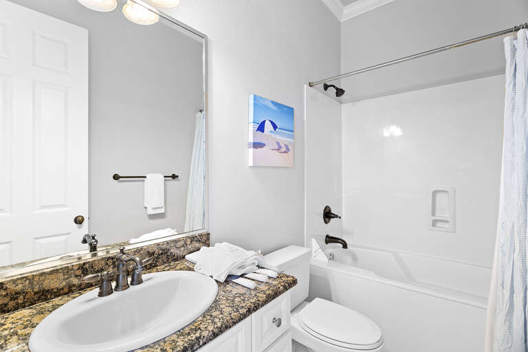 24-Sandcastle-Dreams-Guest-Bathroom