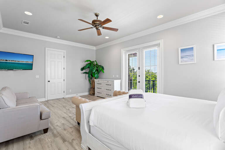 24-Sandcastle-Dreams-Primary-Bedroom-2 24-Sandcastle-Dreams-Primary-Bedroom-2