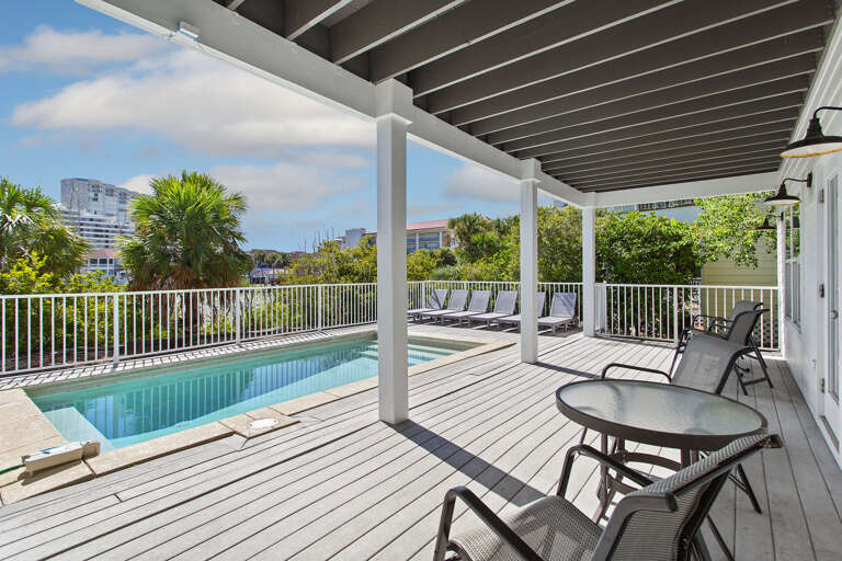 Paradise Villa Pool Alt 2