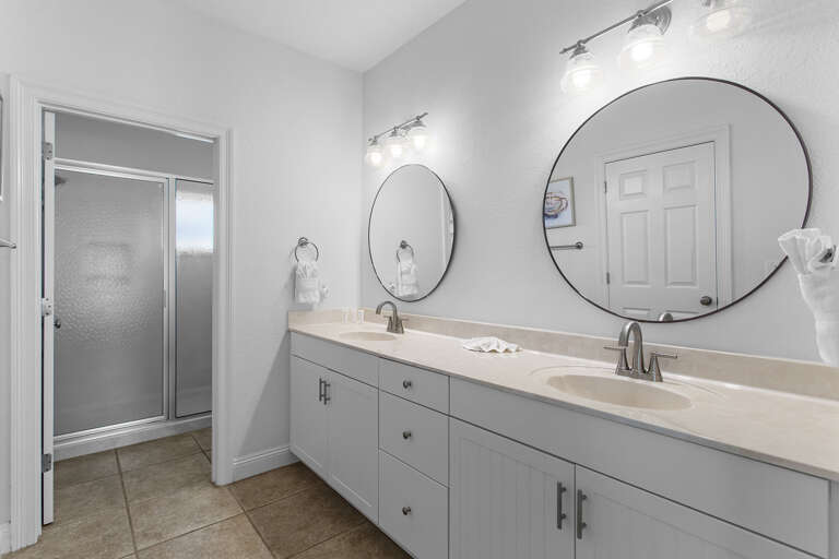 Paradise Villa Master Bathroom Paradise Villa Master Bathroom
