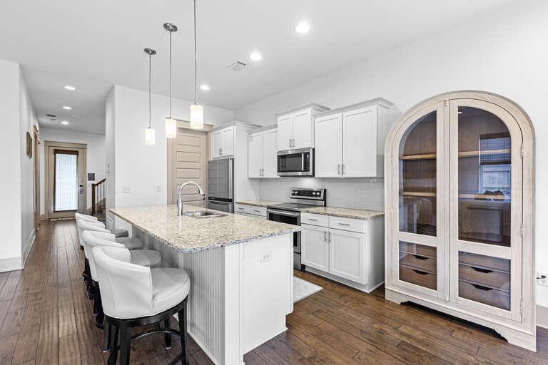 Bella Mar Kitchen Alt 2