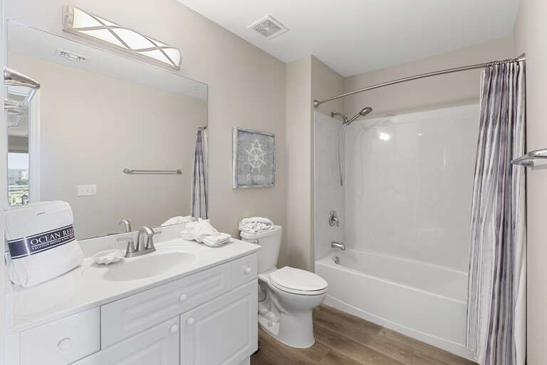 23-Amalfi-Coast-324D-Primary-Bathroom