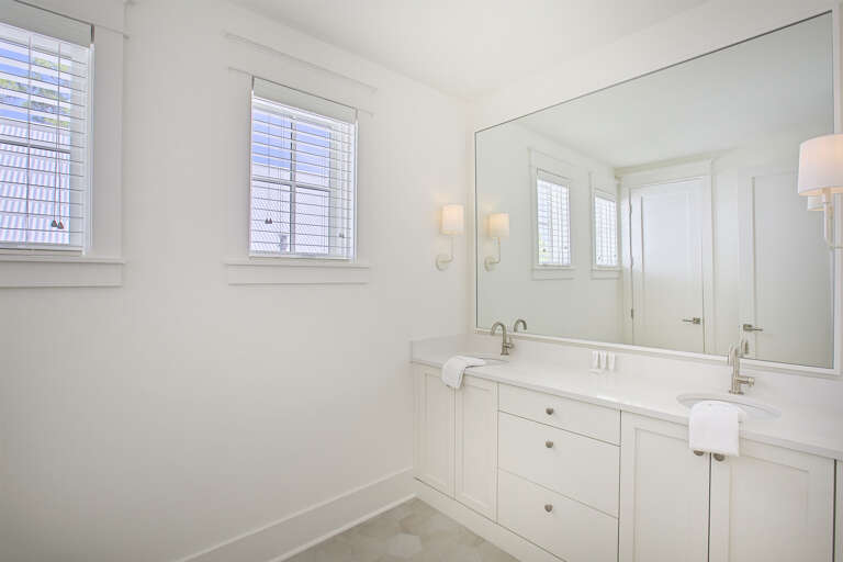 20-Grayton-Conch-Bathroom-2