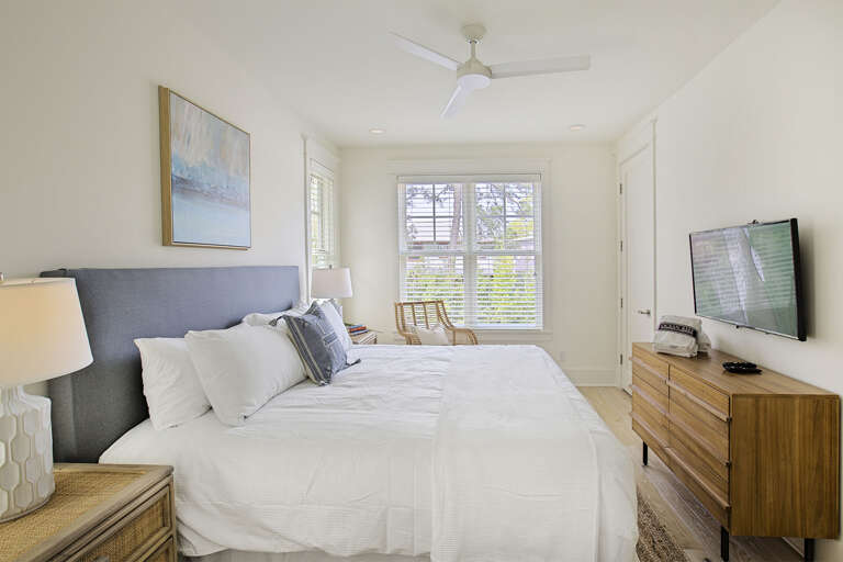20-Grayton-Conch-Bedroom-2