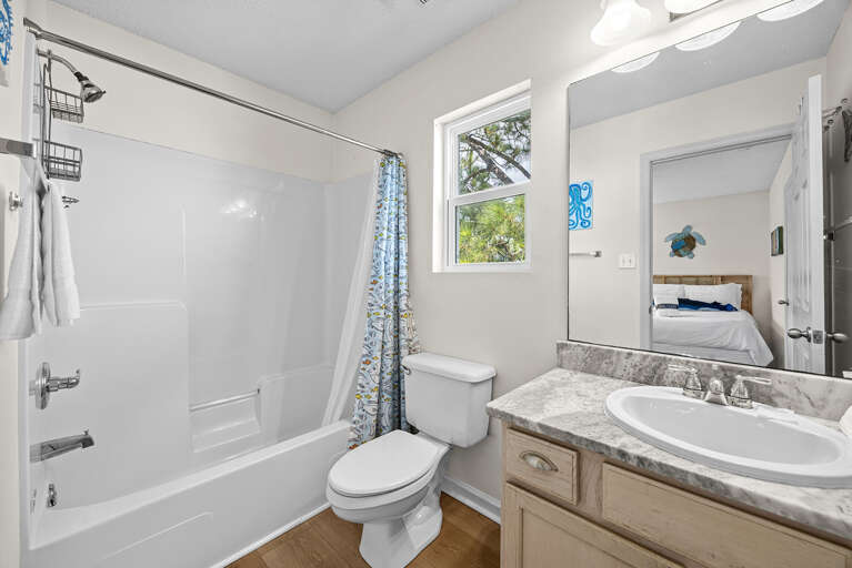 Legends 7 Guest Bathroom