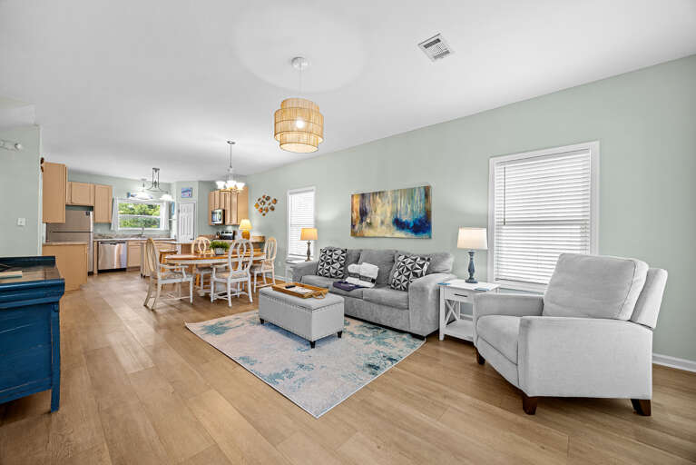 Legends 7 Living Room Alt 2