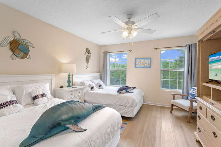 Legends 7 Guest Bedroom