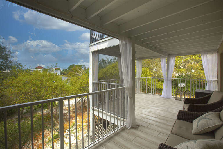 20-Here-Comes-The-Sun-Main-Balcony