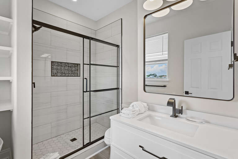 23-Destiny-Beach-Villas-2A-Primary-Bathroom