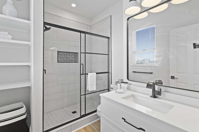 23-Destiny-Beach-Villas-2B-Primary-Bathroom