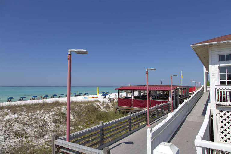 The-Crab-Trap-Beach-Bar