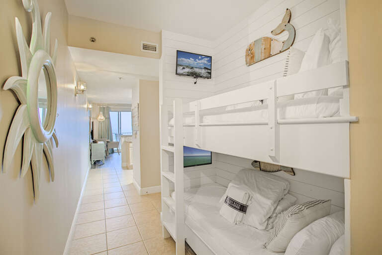 22-Ariel-Dunes-II-1206-Bunk-Nook