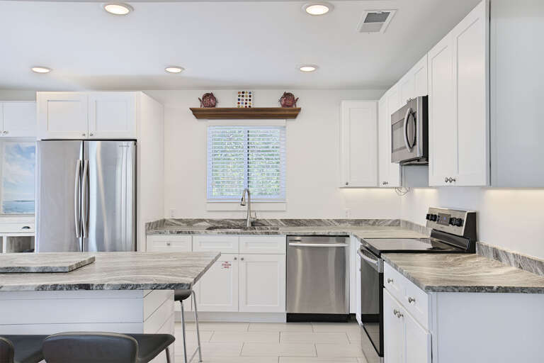 20-Painted Porch-Kitchen-Alt