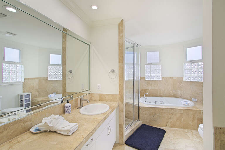 21-Ideal-Beach-Destination-Master-Bath-2 21-Ideal-Beach-Destination-Master-Bath-2