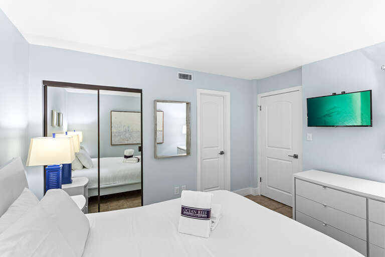 Edgewater 1500 Guest Bedroom Alt