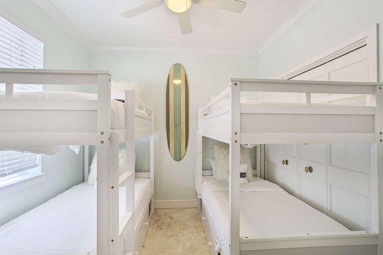 21-Last-Call-Bunk-Room