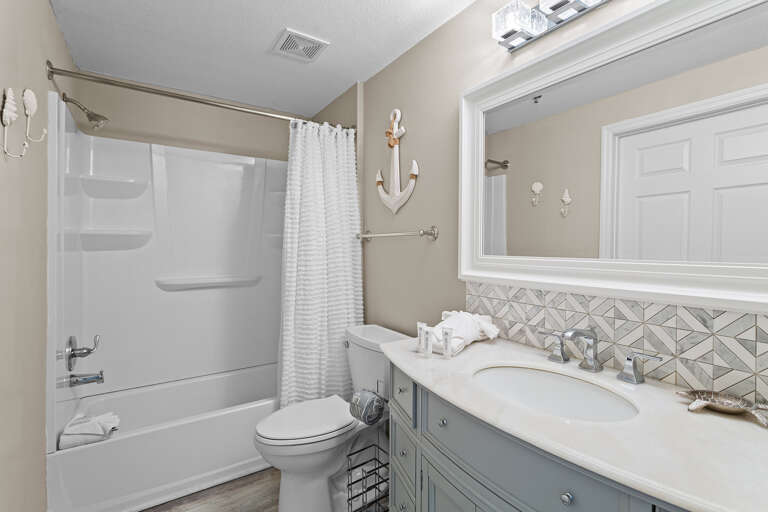 23-Ariel-Dunes-II-509-Guest-Bathroom