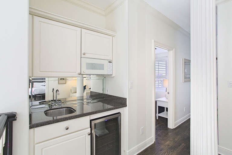 21-Sandprint-By-The-Sea-Wet-Bar