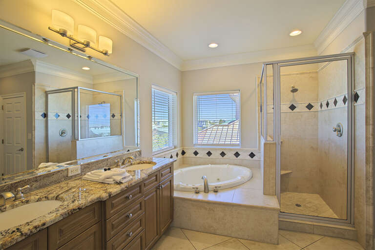 21-Henderson-Hideaway-Bathroom