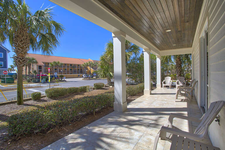 21-Henderson-Hideaway-Patio