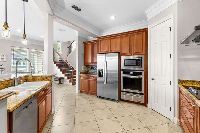 Henderson Hideaway Kitchen Alt