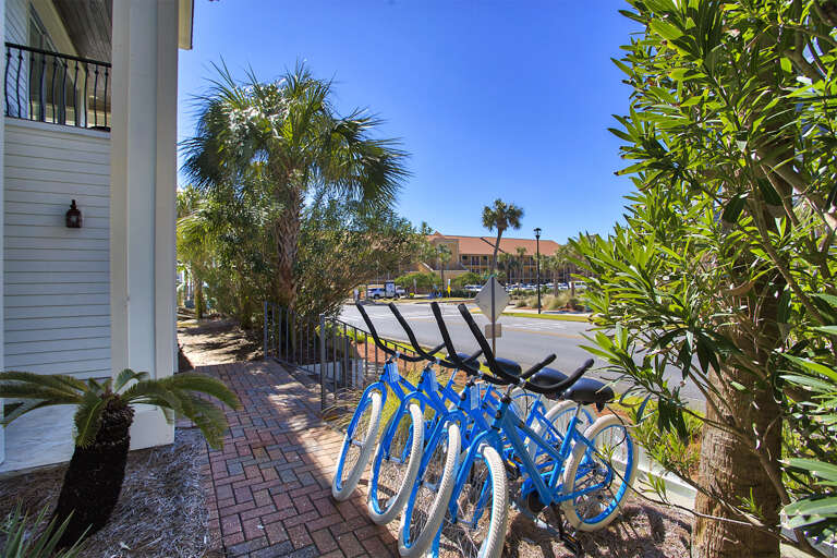21-Henderson-Hideaway-Bikes